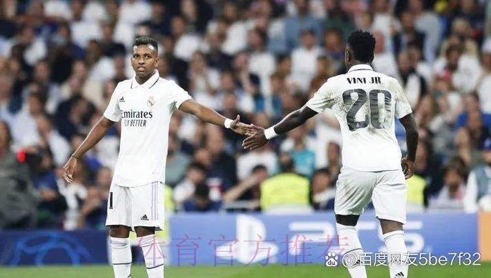 选谁?门迪无意离开皇马 他和戴维斯只能二选一